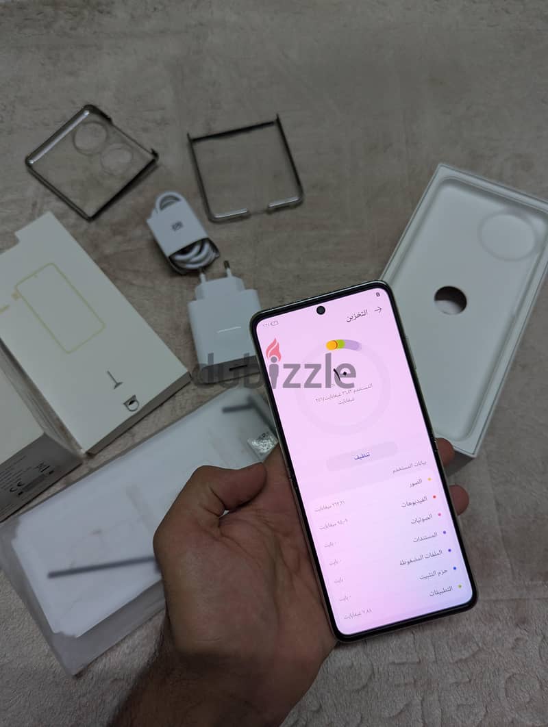 Huawei p50 pocket 9