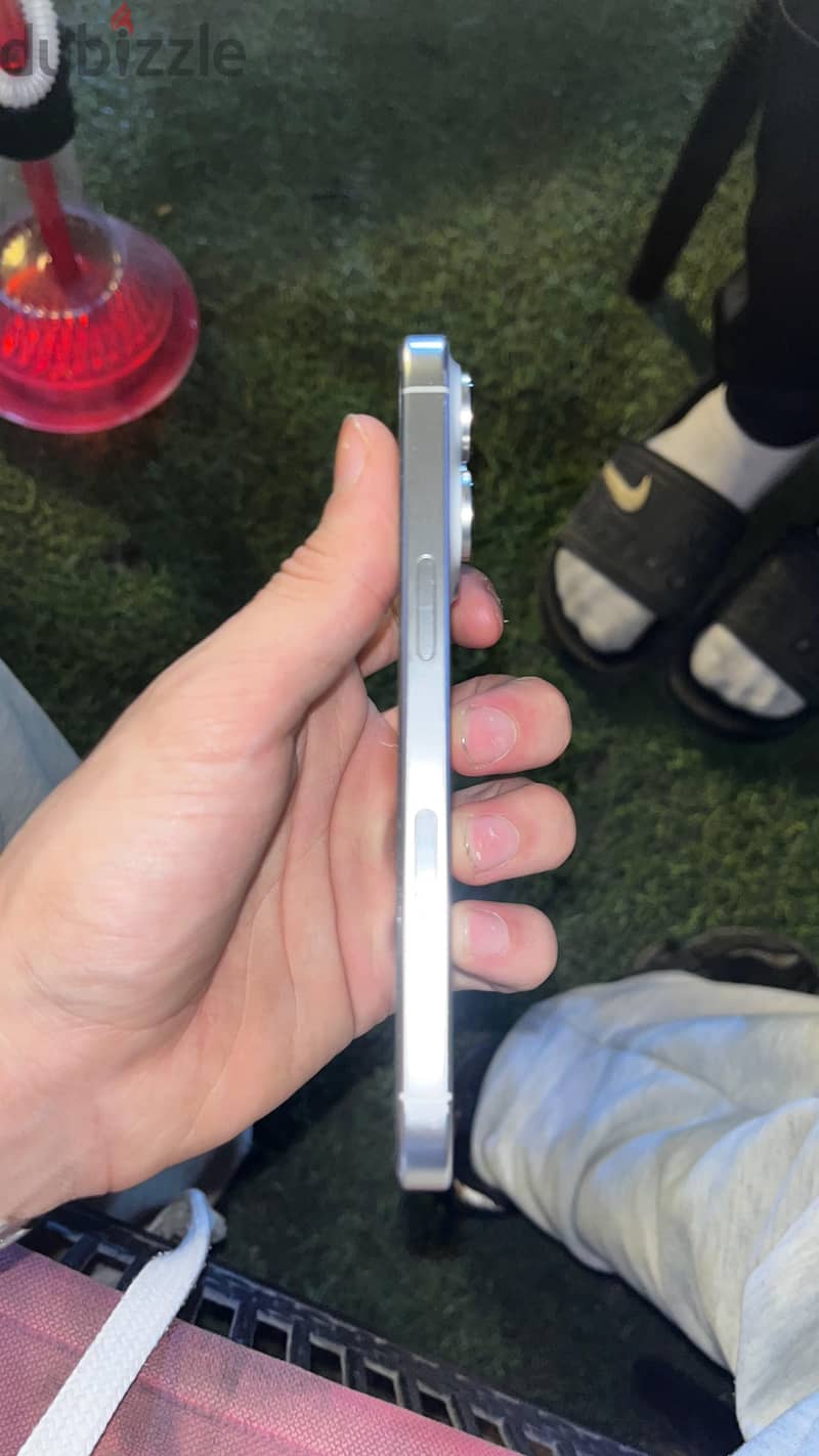 Apple - iPhone 16 Pro 2