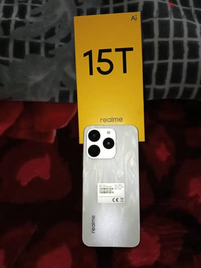 ريلمى 15 T