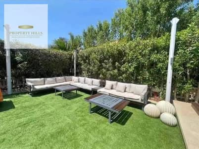 At a low price corner finished villa for installment 247 meters compound villas only landscape view in the gathering next to the American University