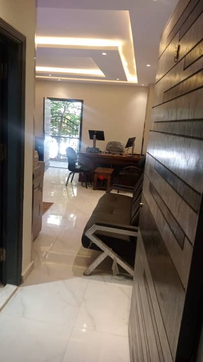 شقة للإيجار الإداري مفروشة بالكامل في كمبوند زايد هايتس خلف جامعة النيل وميدان جهينة، 170م، 3 غرف، 3 حمامات، جاهزة للتشغيل
