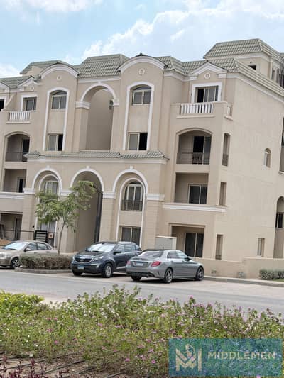 Penthouse 220m roof 80m prime location ready to Move under market price lavenir mostakbal city