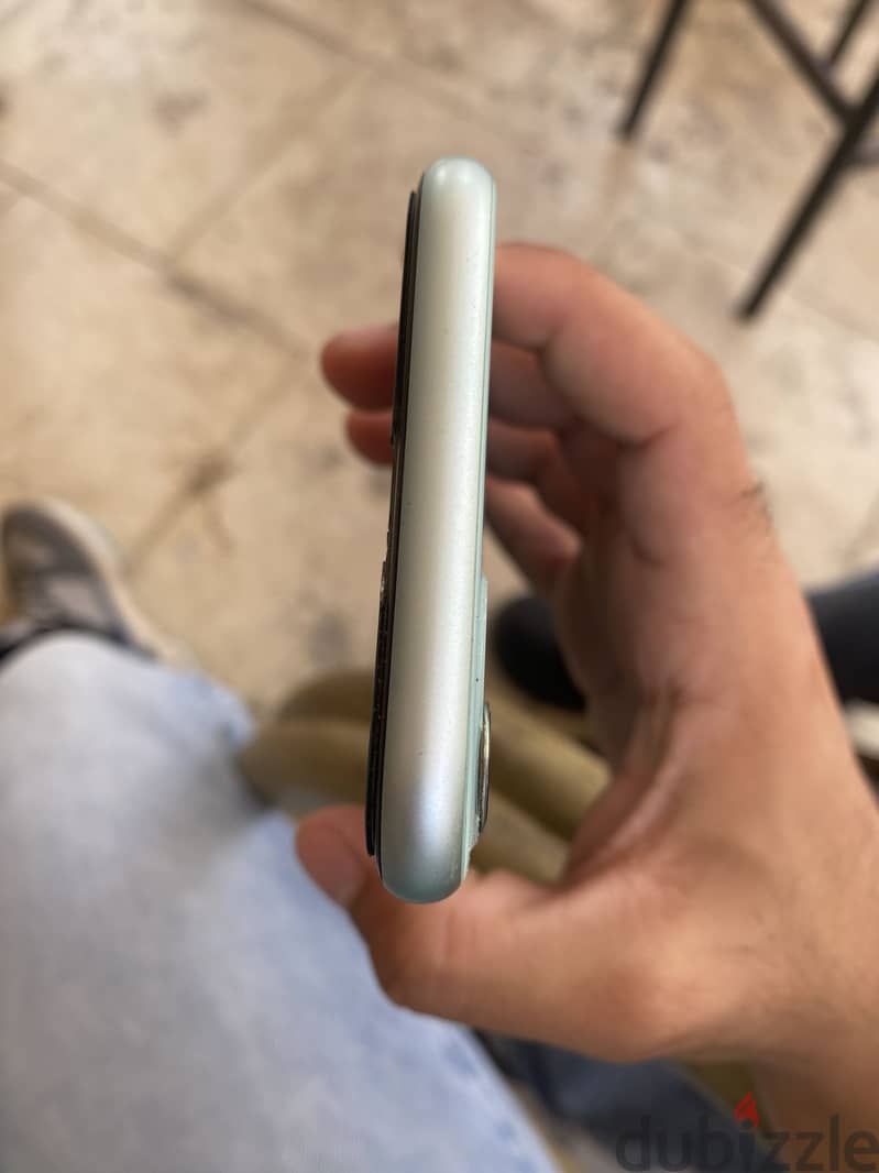 Apple - iPhone 11 2