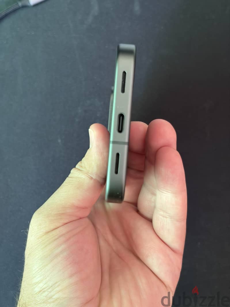 Google Pixel 10 3