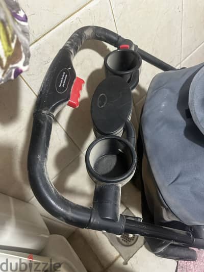 سترولر جراكو  بحاله جيده stroller