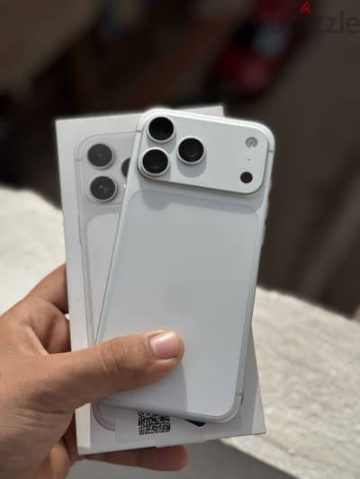 Apple - iPhone 17 Pro Max
