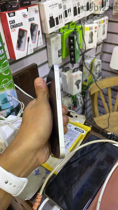 Apple - iPhone 13