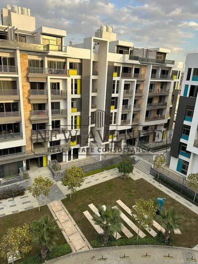 Penthouse 220m With Installments Over 10 Years Prime Location For Sale in Icon Gardens in New Cairo