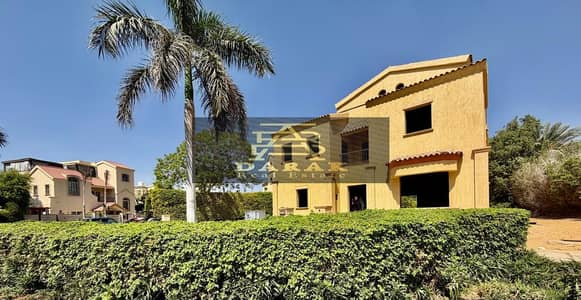 Luxury villa for sale in Madinaty 5 corner rooms largest land at a negotiable price of 900M