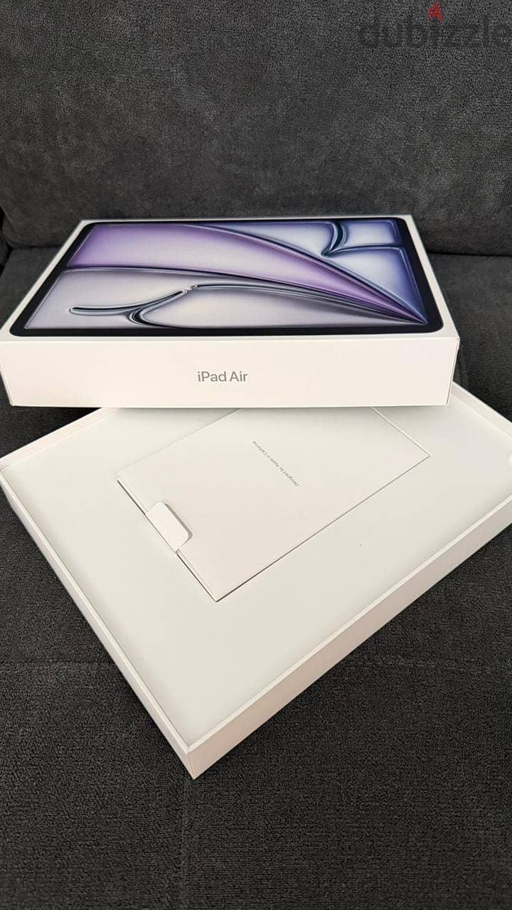 iPad Air 13-inch M3 ( typically new ) 8