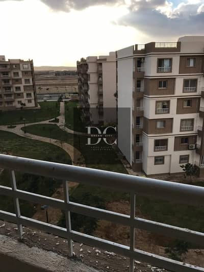 A great opportunity to rent a distinctive, unfurnished 103 sqm apartment in B6, Madinaty.