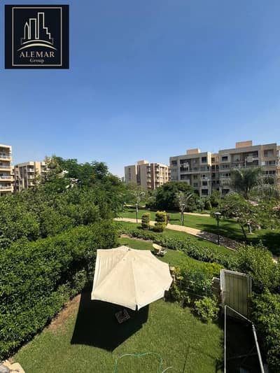200 meter apartment for sale in Madinaty, Garden View near all services