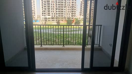 First occupancy Studio for rent in Zed West Ora Sheikh Zayed