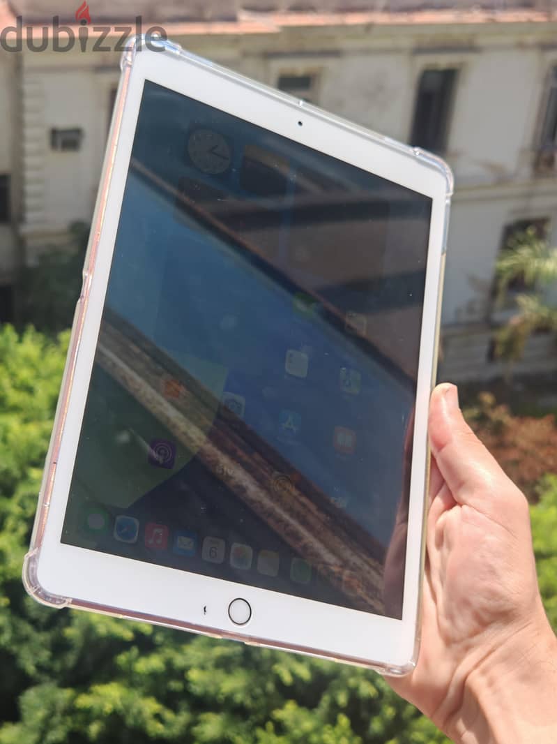 IPAD 7TH GENERATION 32gb +wifi 1