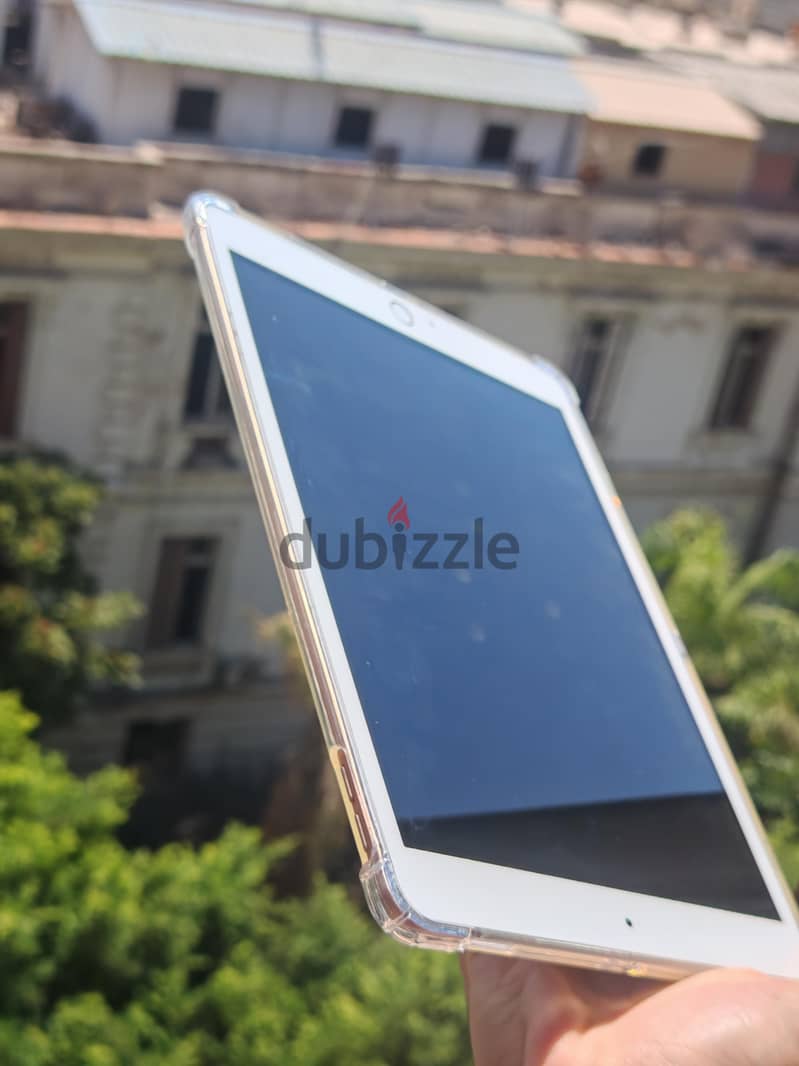 IPAD 7TH GENERATION 32gb +wifi 3
