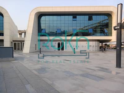 مكتب 90 م متشطب للايجار ف centrada علي محور 26 يوليو مباشرة