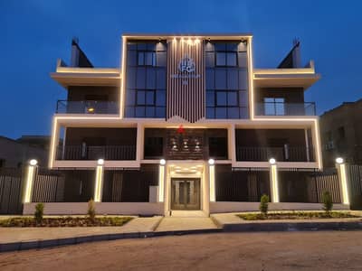 للبيع شقه ارضي 300م في الشيخ زايد امام كمبوند Arkan 205 Compound