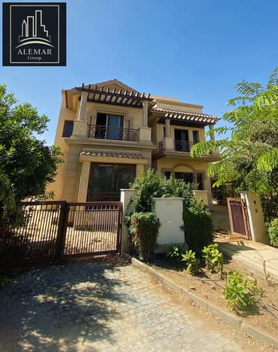 Villa for sale in Madinaty – Model A3 | 661 meters on wide garden, an exceptional opportunity for lovers of luxury and distinction in Madinaty villas. Model A3 villa for sale for cash in one of the finest locations of Madinaty, with a distinctive view of the wide garden, spacious areas, and ideal design for upscale living. Very attractive price for