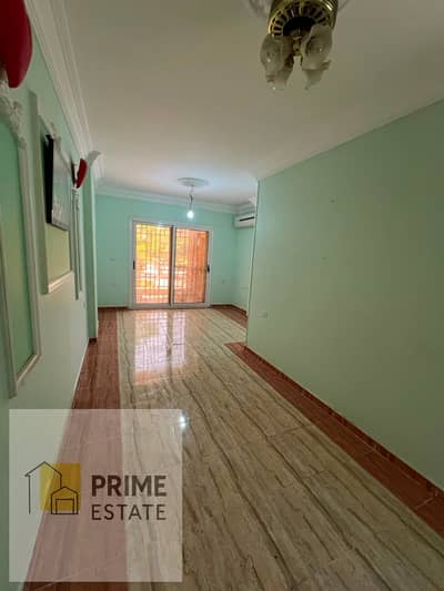 Studio for sale in Madinaty B7, ideally located near essential services, at a very competitive price.