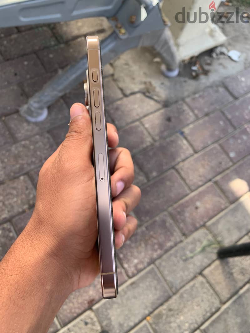 Apple - iPhone 16 Pro Max 1