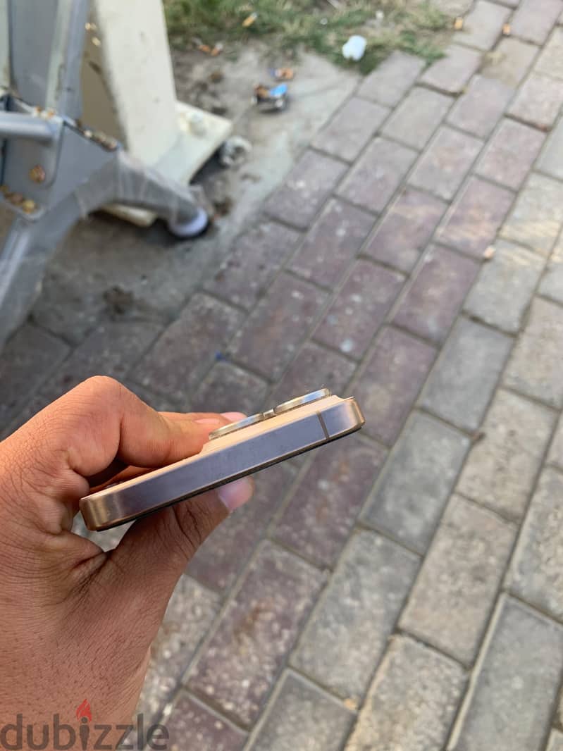 Apple - iPhone 16 Pro Max 4