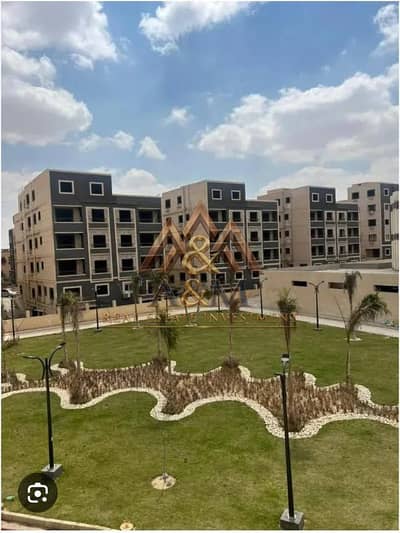 Apartment ready for immediate handover in a prime location in the Fifth Settlement, next to the American University.