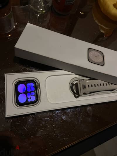 Apple watch series 8