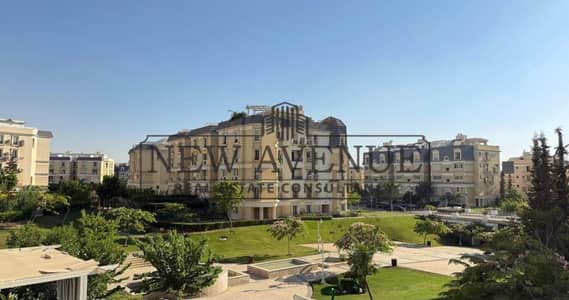 بنتهاوس للبيع في ماونتن ڤيو هايد بارك Mountain View Hyde Park بتشطيب فاخر وإطلالة على مساحات خضراء جاهز للاستلام