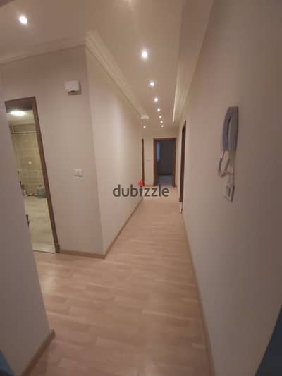 شقه للبيع فى الرحاب 200 متر تشطيبات خاصه بالكامل فى افضل مراحل فى مدينة الرحاب