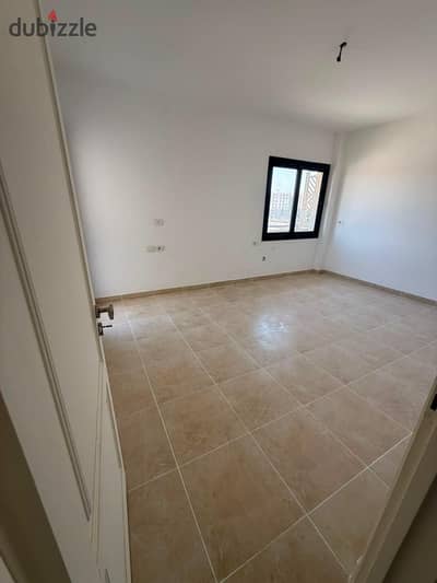 Apartment for rent in the Celia compound, first residence, living in all services, fresh air, and psychological comfort
