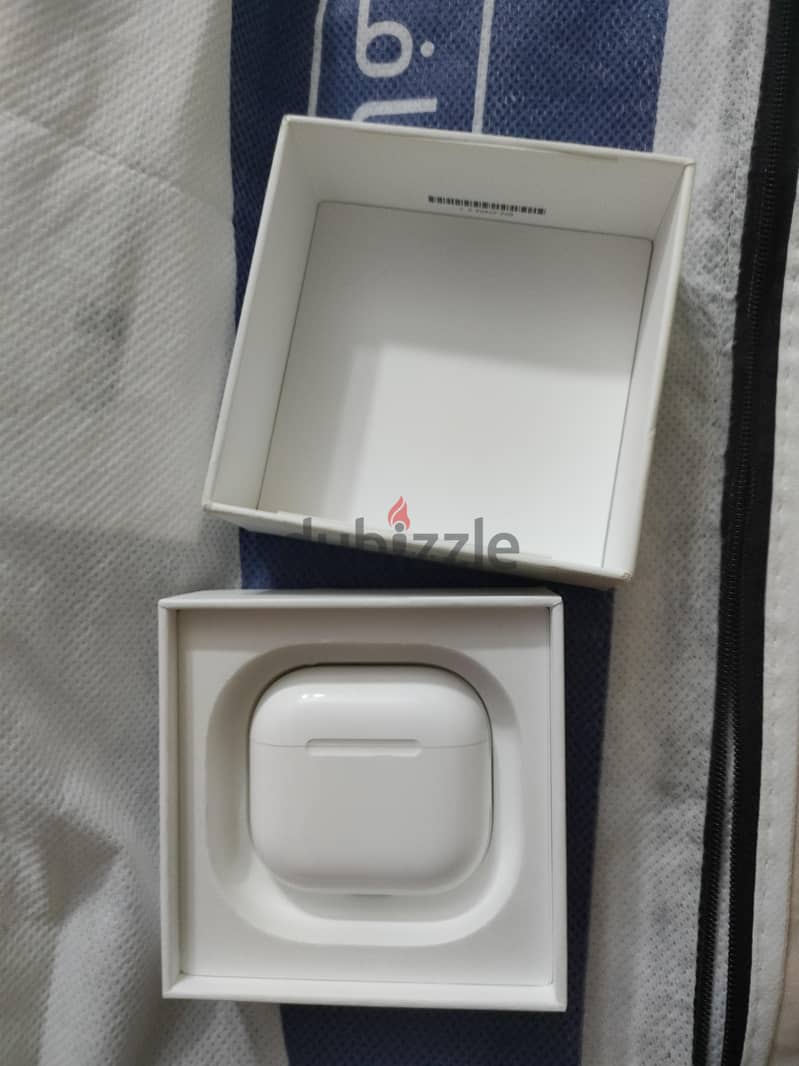 AirPods 4 1