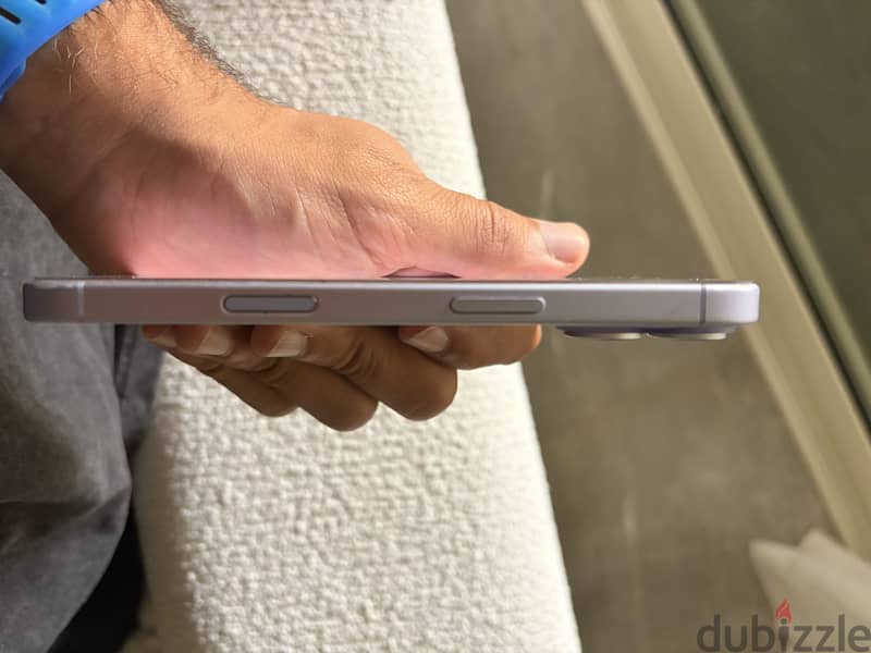 Apple - iPhone 17 6