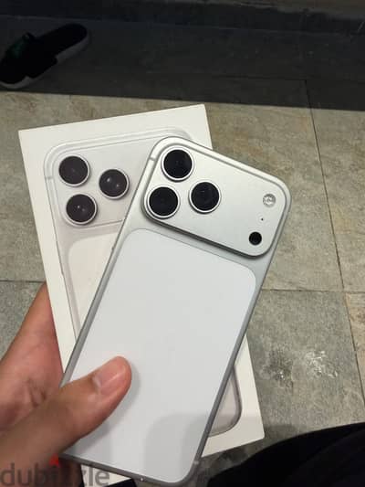 Apple - iPhone 17 Pro Max