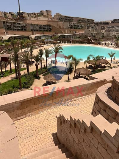 للبيع فيلا مميزة علي البحر واللاجون في إلمونتي جلالة العين السخنة.