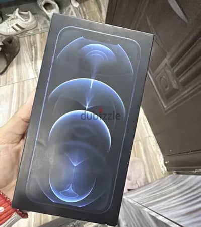 آبل - آيفون 12 برو