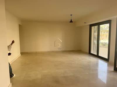 Ground apartment for ret at Club Residence -O West