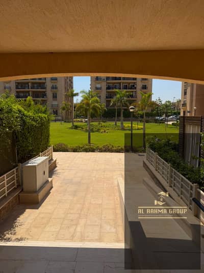 شقه للبيع في قلب الرحاب في المرحله السابعه الجديده فيو جاردن مساحه 180 متر بجوار المسجد الشهيد طيار