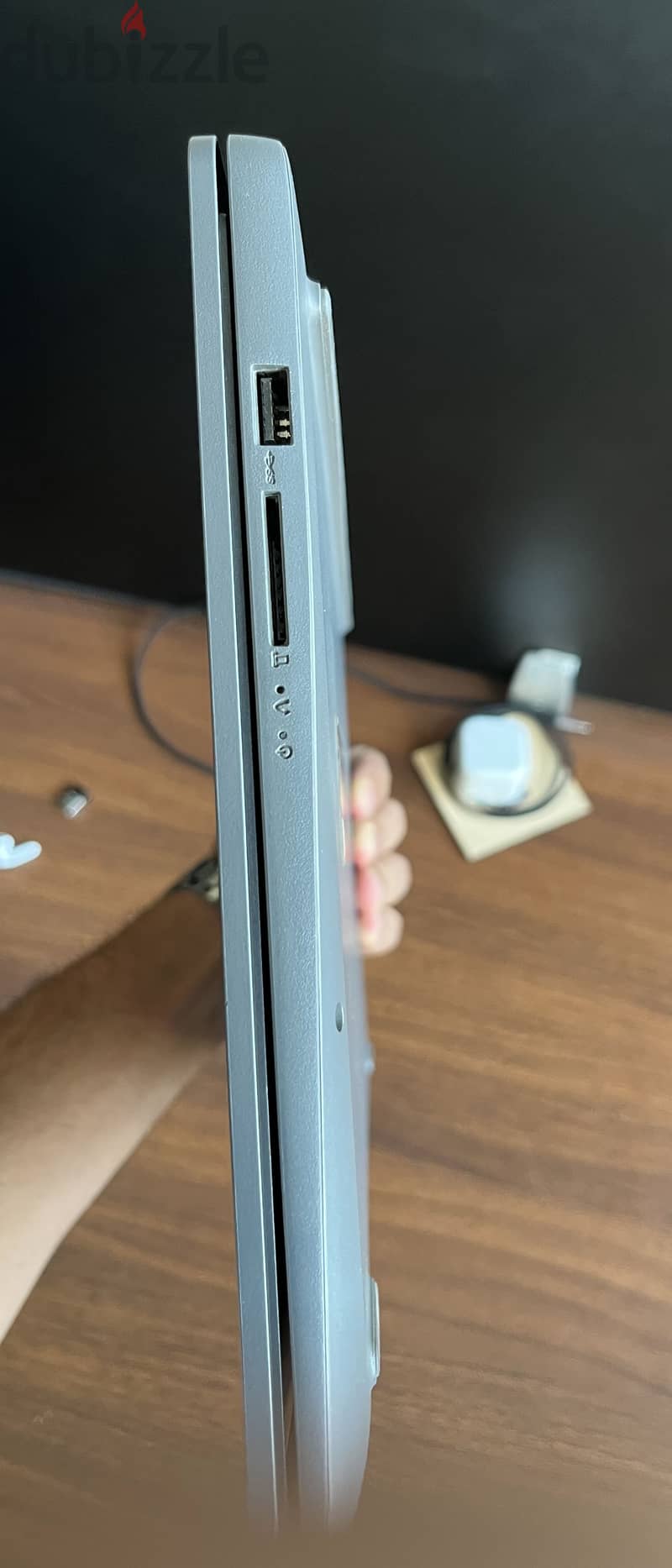 Lenovo Ideapad Slim 3 15IRH8 1