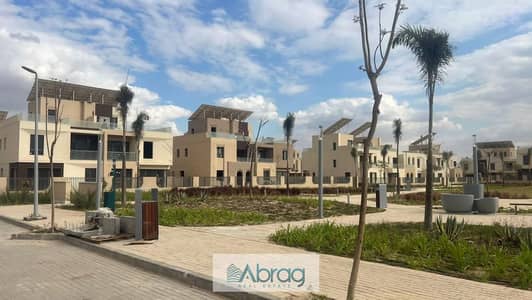 Townhouse Middle Immediate Delivery in Fai and Carmel Sodic, only 10% down!