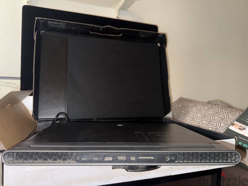 Alienware m18 1