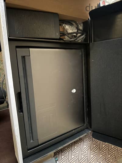 Alienware m18