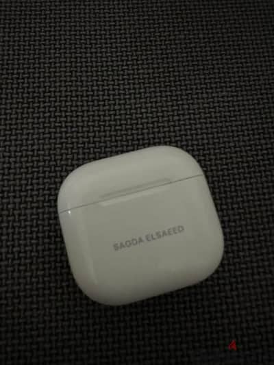 Airpods. 4 noise cancellation