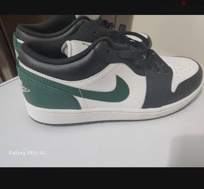 كوتش nike   مقاس ٤٥  أوروبا  ١١