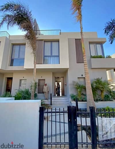 Townhouse ready to move with prime location in Sodic Sheikh Zayed near The Estates