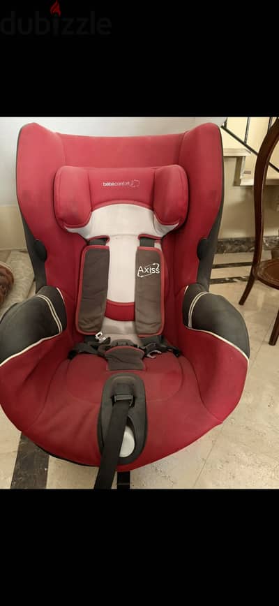 Carseat from infant to 5 years …tilts left & right
