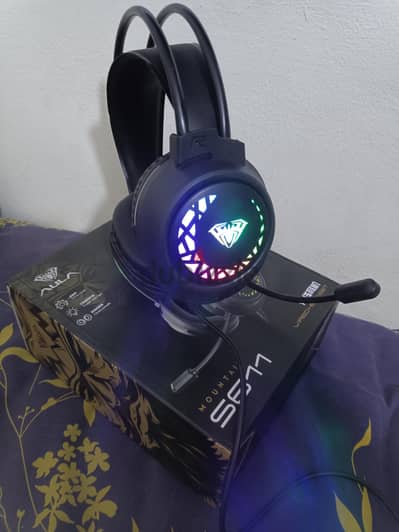 gaming headphones