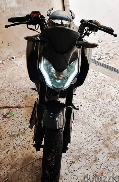 فجوري F200