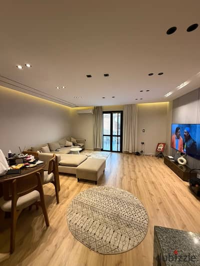 140 sqm Penthouse Apartment with 100 sqm Roof