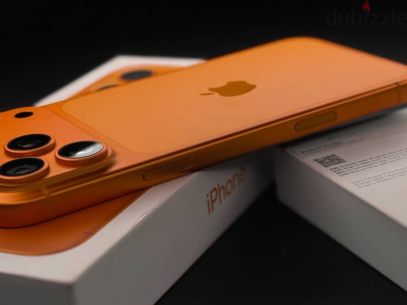 Apple - iPhone 17 Pro Max 2