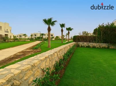 جونيور شاليه للبيع في هاسيندا باي سيدي عبد الرحمن | الكيلو 124 | 165م² + حديقة 100م² | مفروش بالكامل